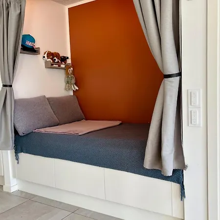 Modern Spacious Family Retreat Garden * Οντένσε