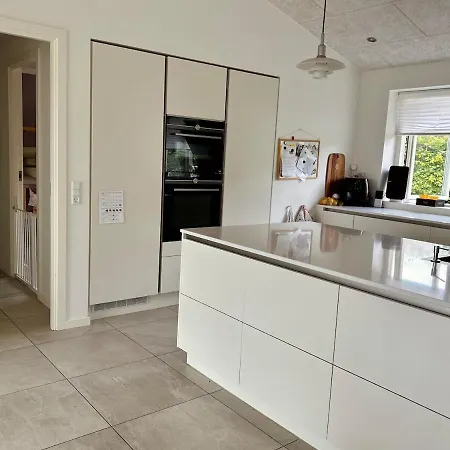 Modern Spacious Family Retreat Garden * Odense