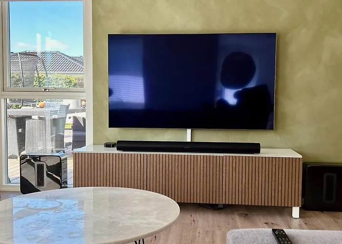 Modern Spacious Family Retreat Garden Odense