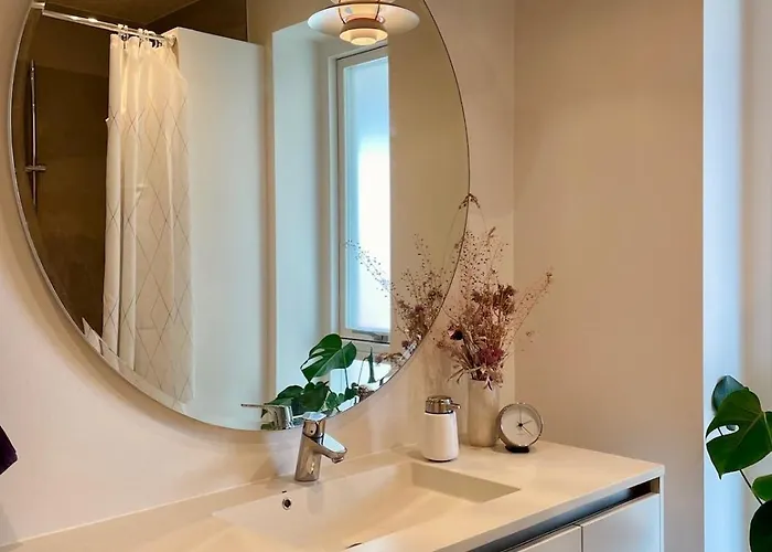 Villa Modern Spacious Family Retreat Garden