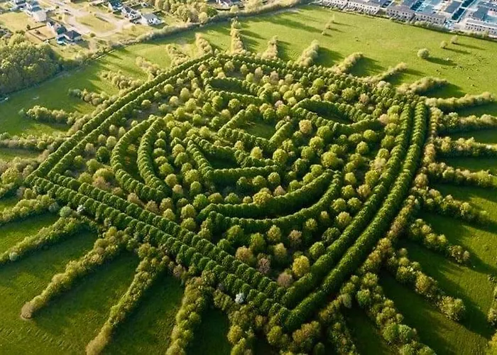 Villa Modern Spacious Family Retreat Garden