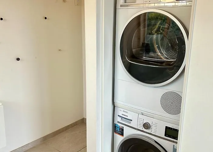 Villa Modern Spacious Family Retreat Garden