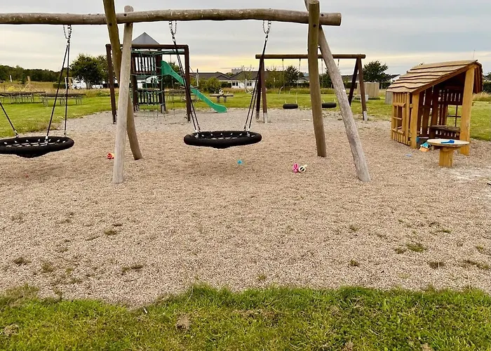 Villa Modern Spacious Family Retreat Garden